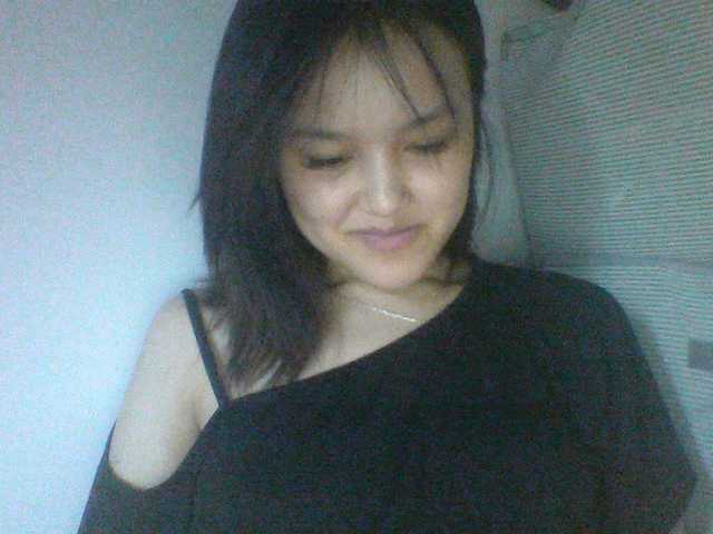 Alina-2k live cam on BongaCams