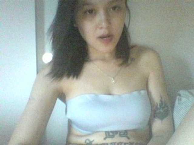 Alina-2k live cam on BongaCams