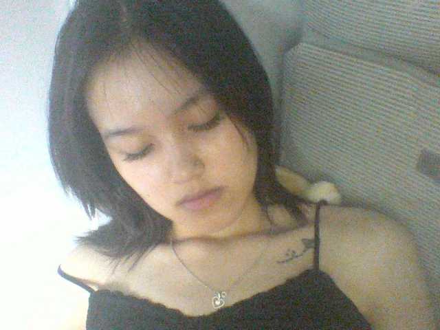 Alina-2k live cam on BongaCams