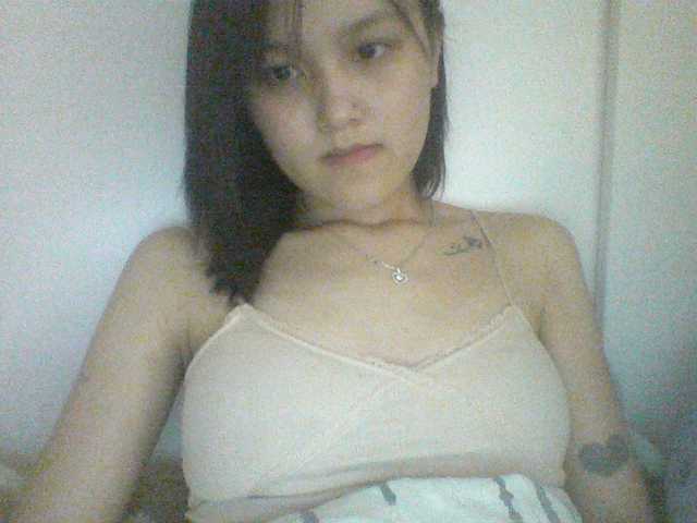 Alina-2k live cam on BongaCams