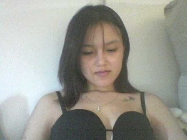 Alina-2k live webcam show
