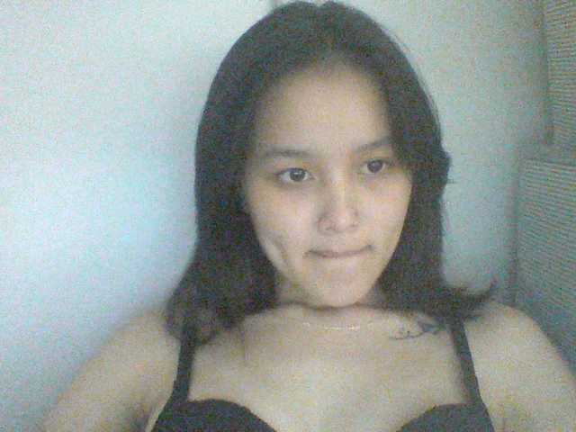 Alina-2k live cam on BongaCams