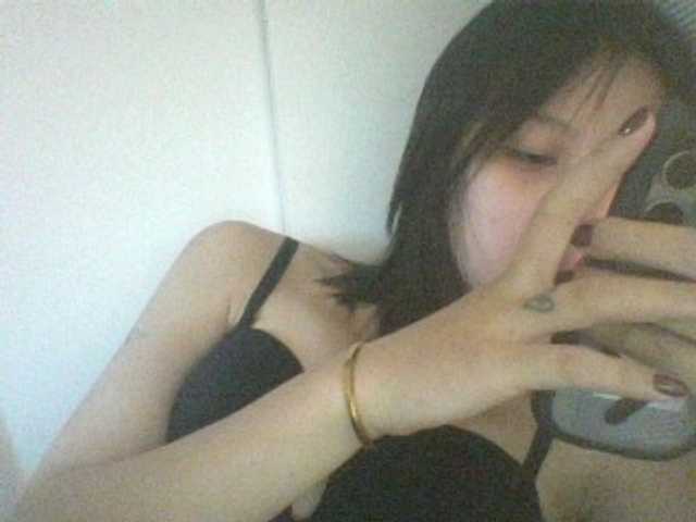 Alina-2k live cam on BongaCams
