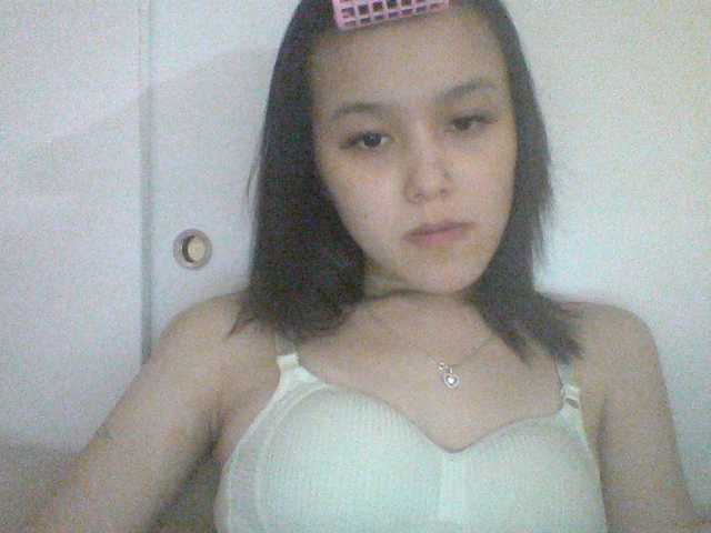 Alina-2k live cam on BongaCams