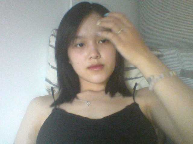 Alina-2k live cam on BongaCams