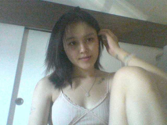 Alina-2k live cam on BongaCams