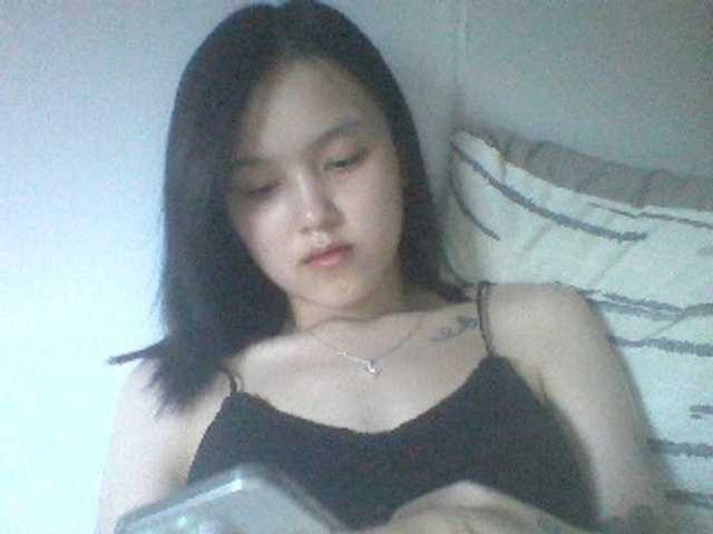 Alina-2k live cam on BongaCams