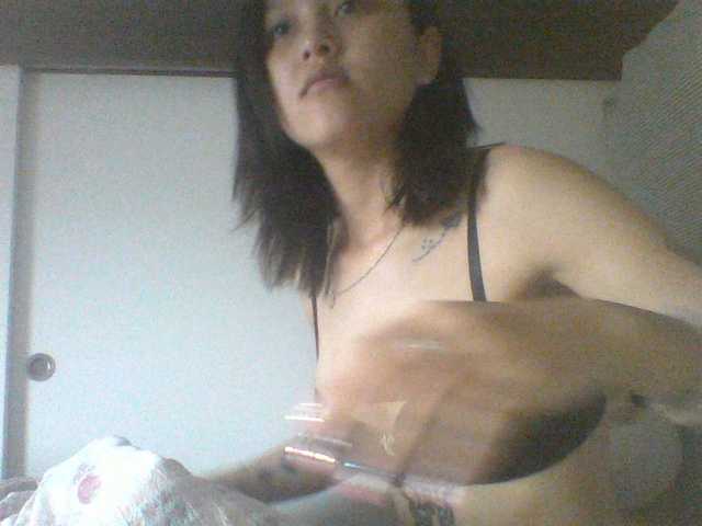 Alina-2k live cam on BongaCams