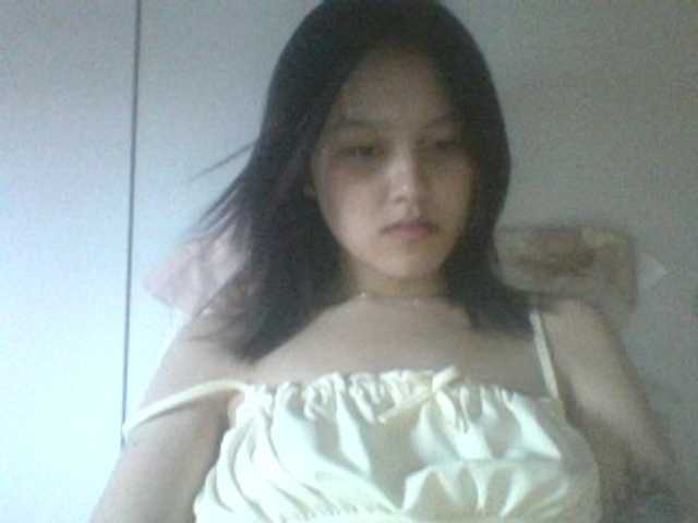 Alina-2k live cam on BongaCams