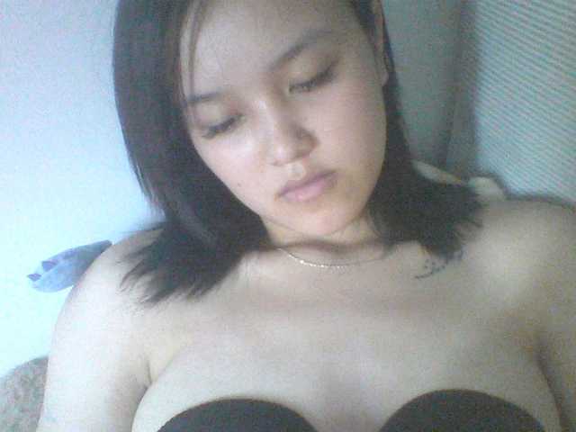 Alina-2k live cam on BongaCams