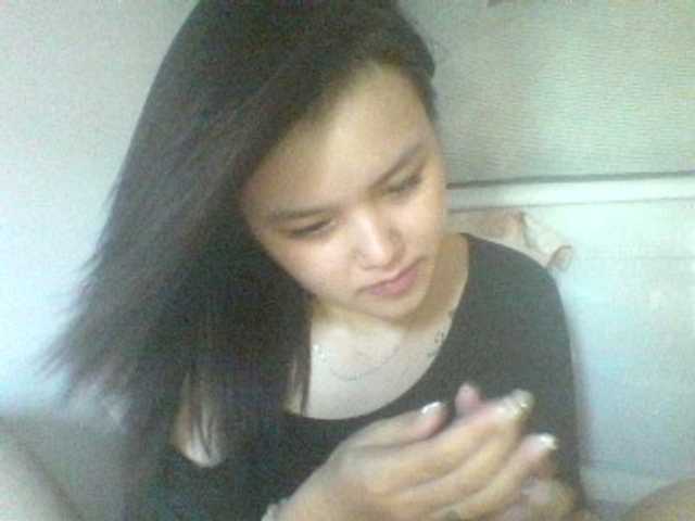 Alina-2k live cam on BongaCams