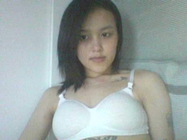 Alina-2k live cam on BongaCams
