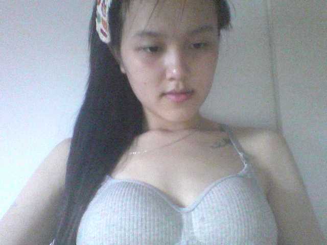 Alina-2k live cam on BongaCams