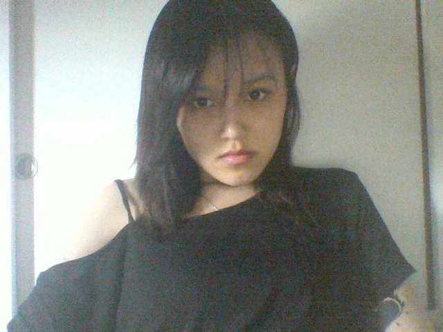 Alina-2k live cam on BongaCams