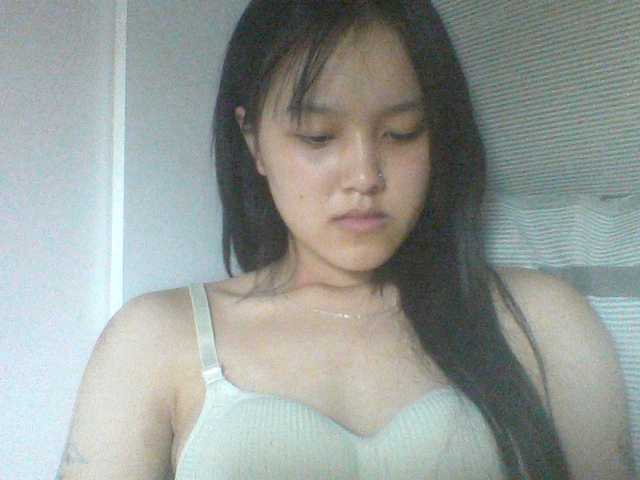 Alina-2k live cam on BongaCams