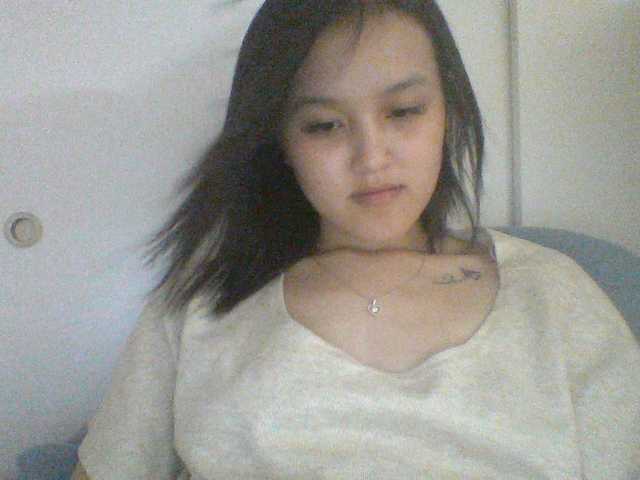 Alina-2k live cam on BongaCams