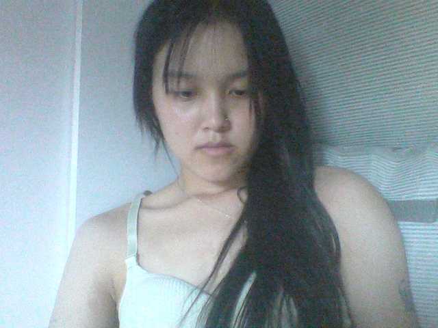 Alina-2k live cam on BongaCams