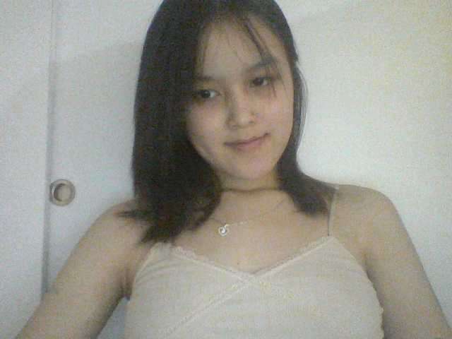 Alina-2k live cam on BongaCams