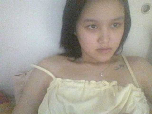 Alina-2k live cam on BongaCams