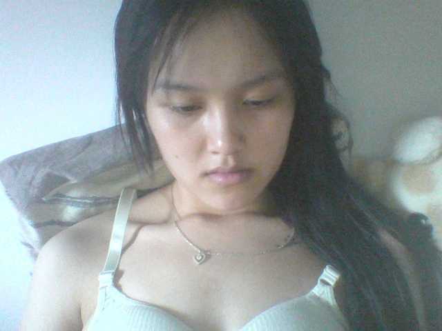 Alina-2k live cam on BongaCams