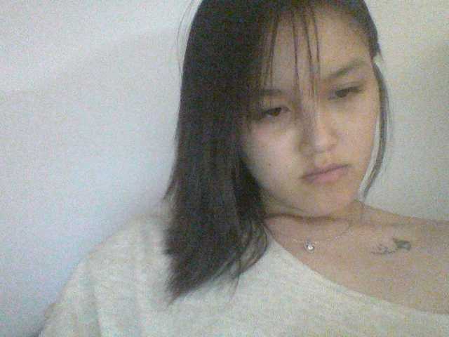 Alina-2k live cam on BongaCams