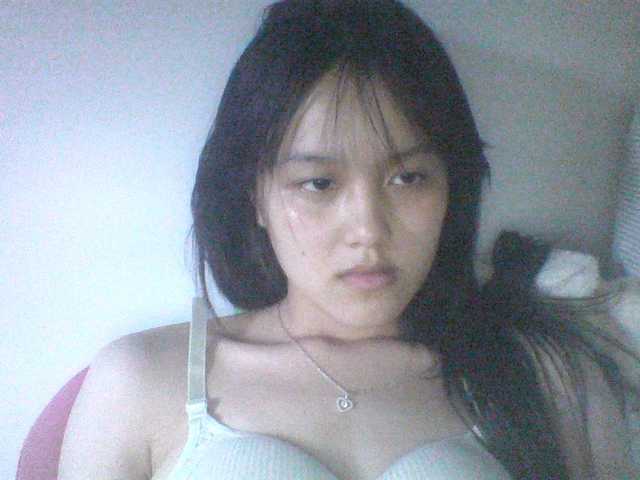 Alina-2k live cam on BongaCams
