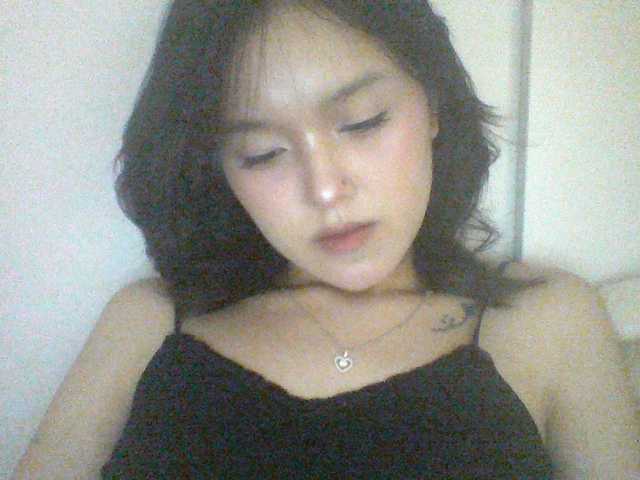 Alina-2k live cam on BongaCams