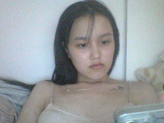 Alina-2k live cam on BongaCams