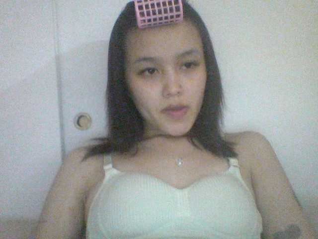 Alina-2k live cam on BongaCams
