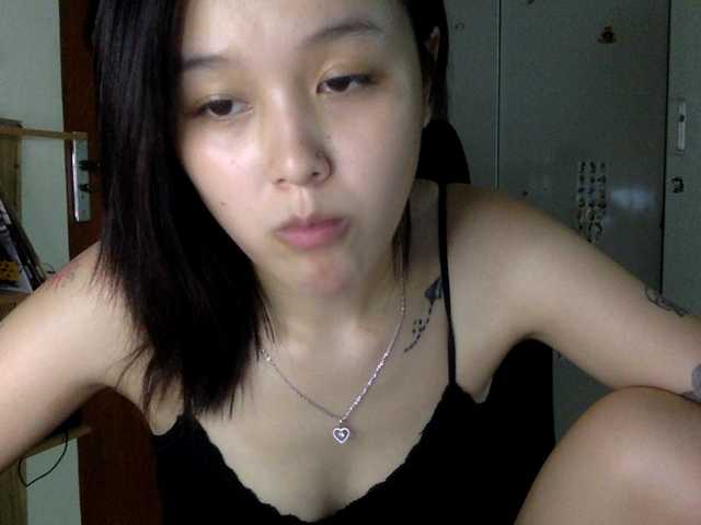Alina-2k live cam on BongaCams