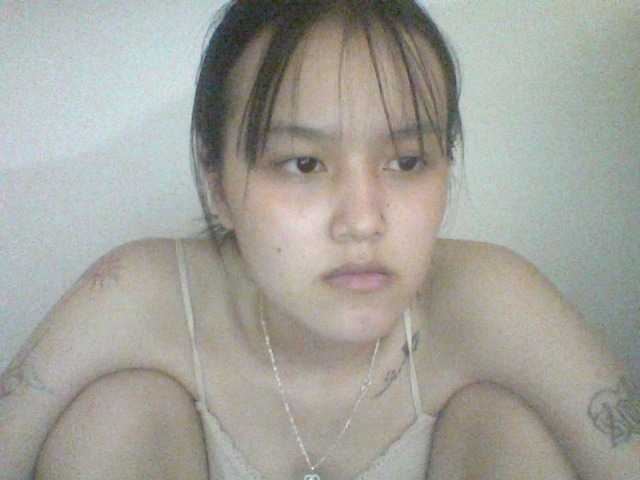 Alina-2k live cam on BongaCams