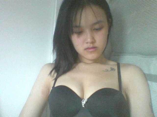 Alina-2k Live Cam on BongaCams