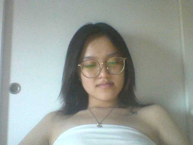 Alina-2k live cam on BongaCams