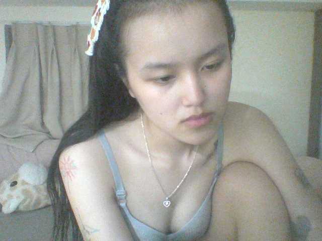 Alina-2k live cam on BongaCams