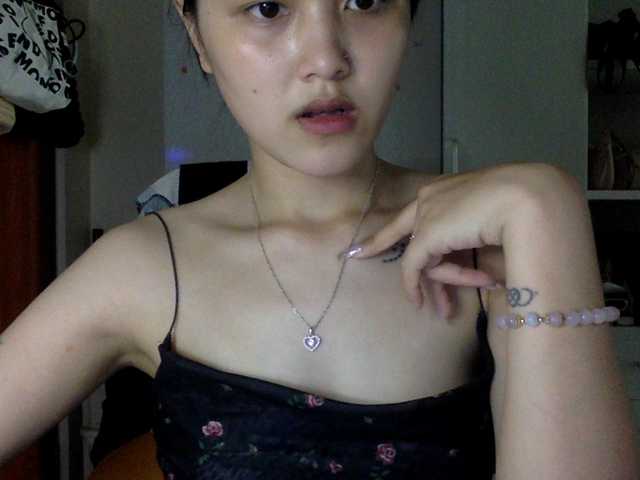 Alina-2k webcam