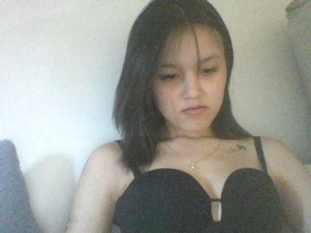 Alina-2k live cam on BongaCams