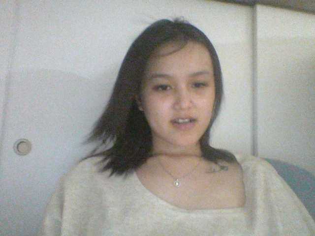 Alina-2k live webcam show