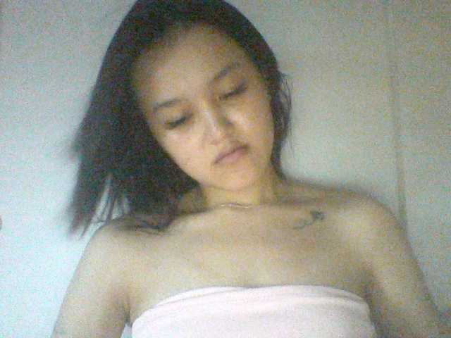Alina-2k live cam on BongaCams