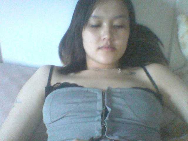 Alina-2k live cam on BongaCams