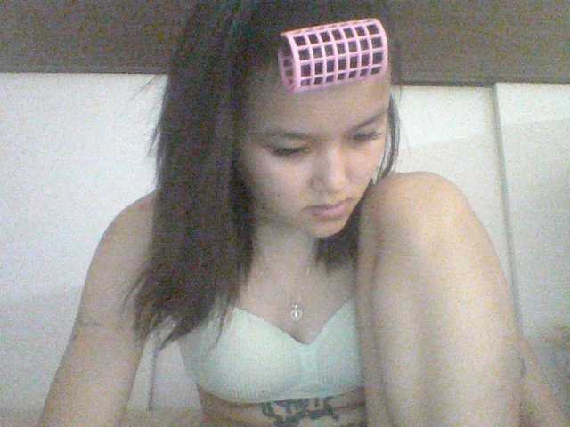 Alina-2k live cam on BongaCams
