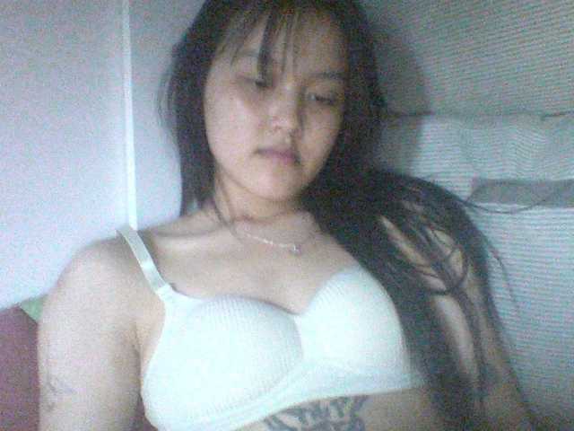 Alina-2k live cam on BongaCams