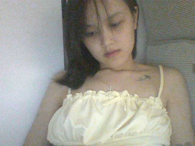 Alina-2k live cam on BongaCams