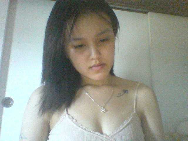 Alina-2k live cam on BongaCams