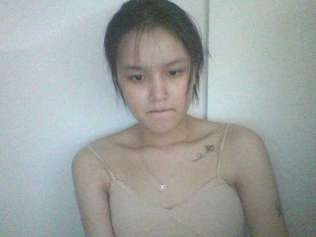 Alina-2k live cam on BongaCams