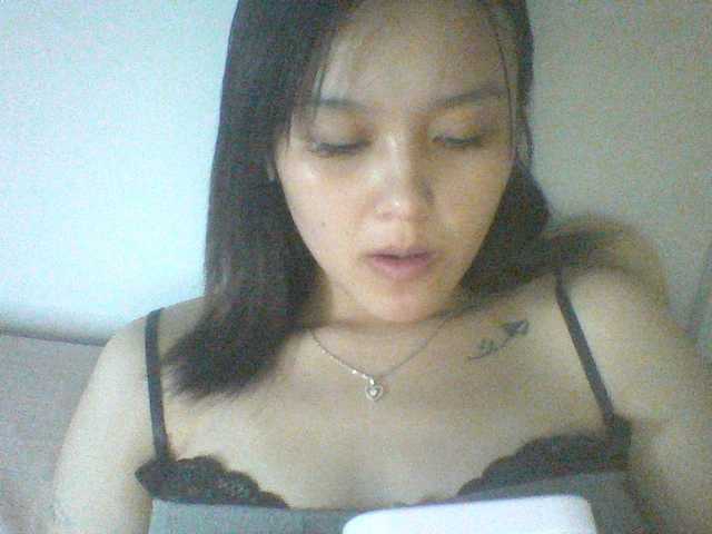 Alina-2k live cam on BongaCams