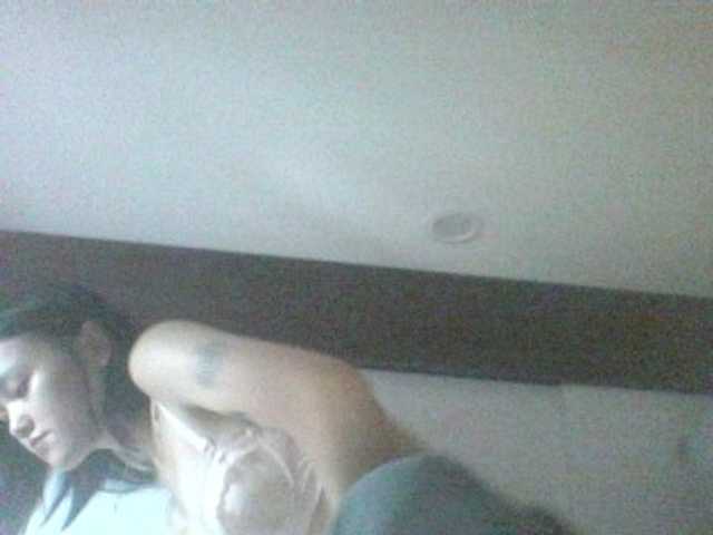 Alina-2k live cam on BongaCams