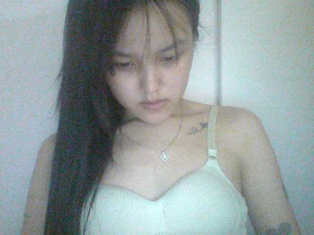 Alina-2k live cam on BongaCams