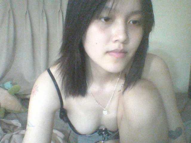 Alina-2k live cam on BongaCams