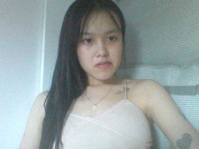 Alina-2k live cam on BongaCams