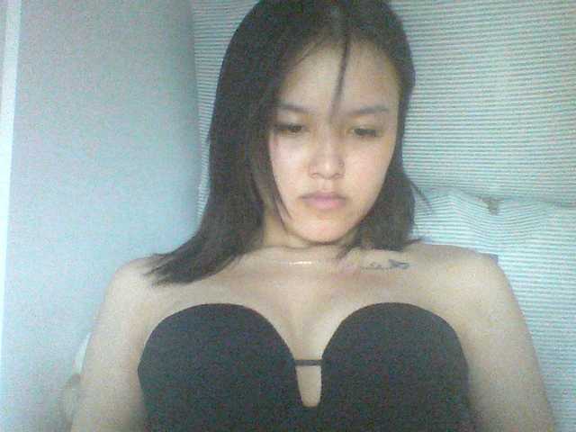 Alina-2k live cam on BongaCams